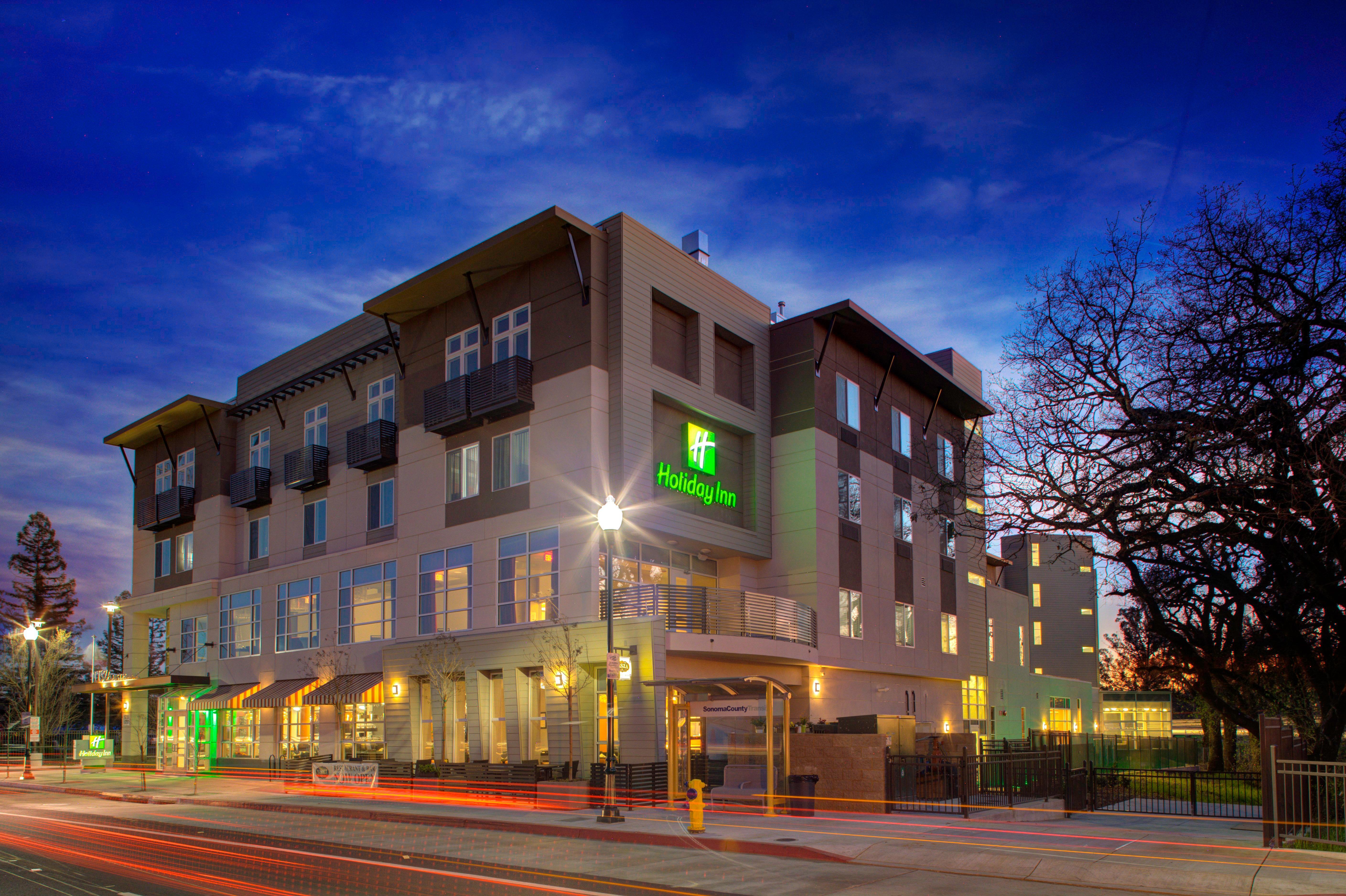 Holiday Inn Windsor - Wine Country By Ihg Екстер'єр фото