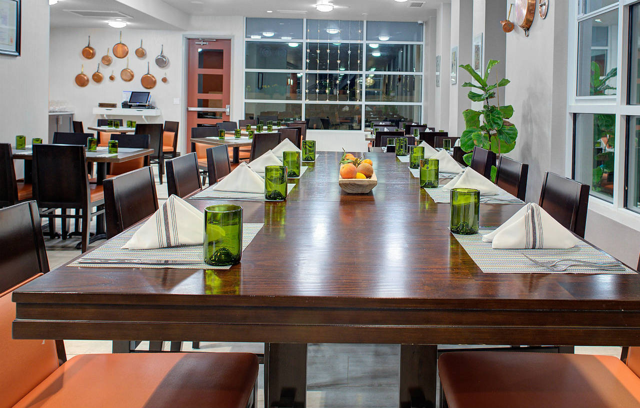 Holiday Inn Windsor - Wine Country By Ihg Екстер'єр фото